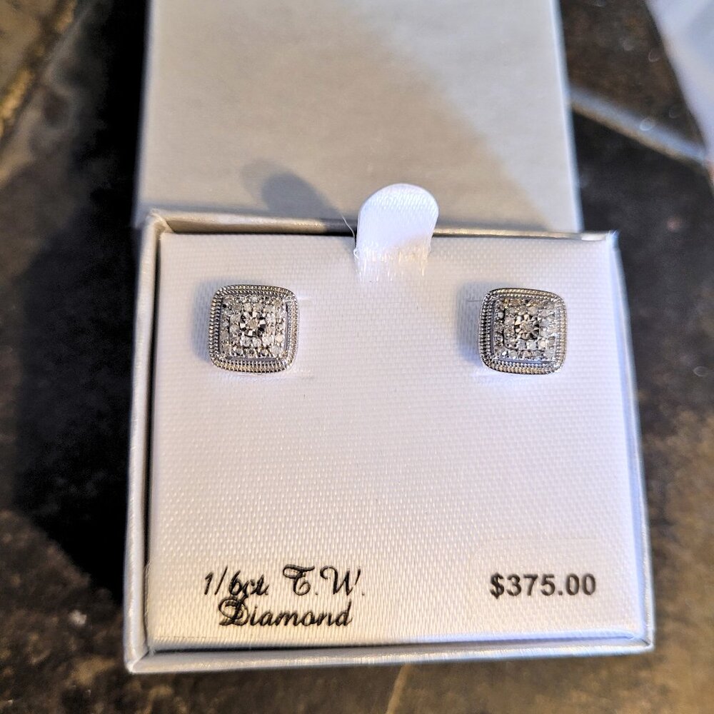 Diamond 1/6 Carat T.W Sterling Silver Cluster Square Stud Earrings
